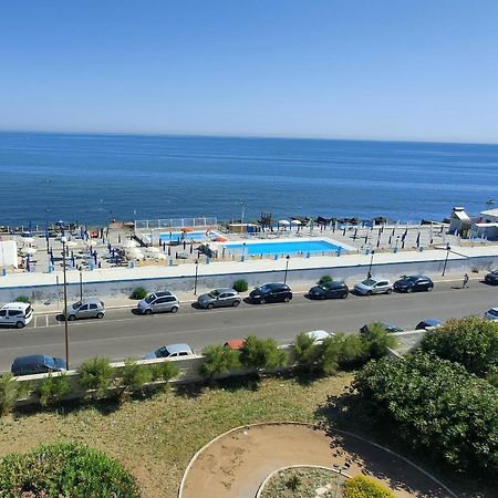Seafront Suites Bari Bagian luar foto