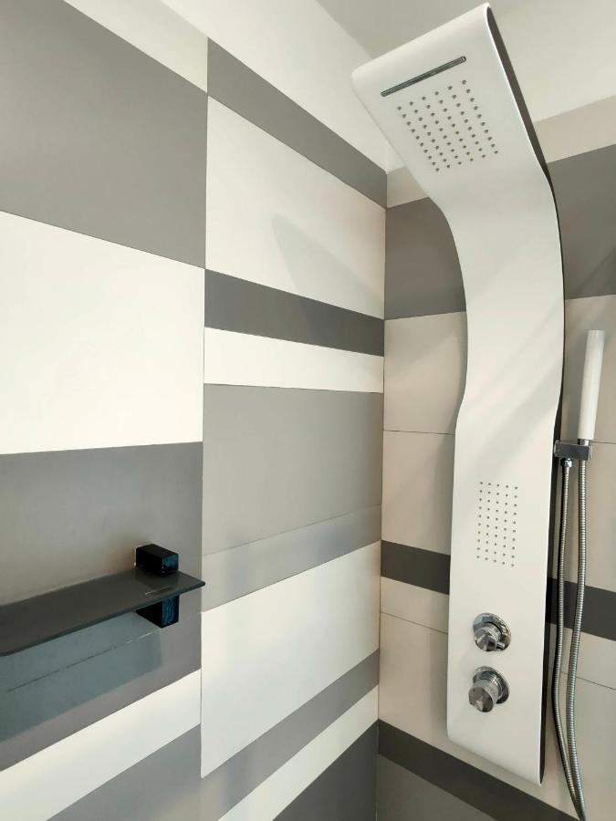 Seafront Suites Bari Bagian luar foto