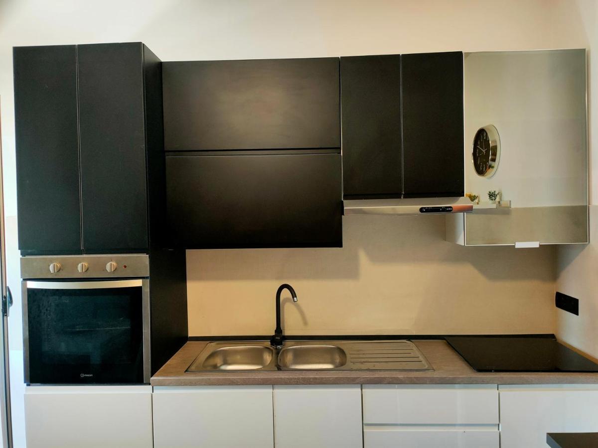 Seafront Suites Bari Bagian luar foto