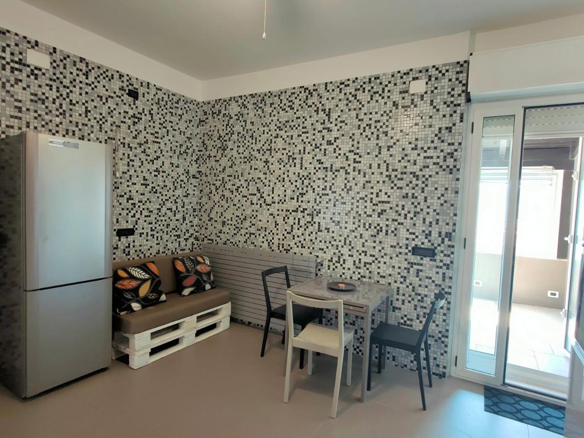 Seafront Suites Bari Bagian luar foto