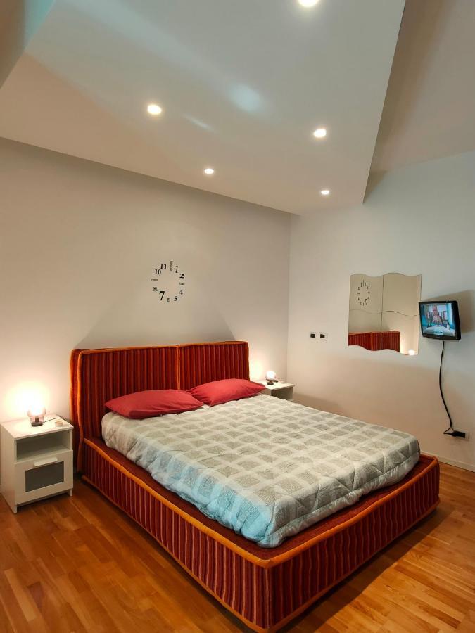 Seafront Suites Bari Bagian luar foto