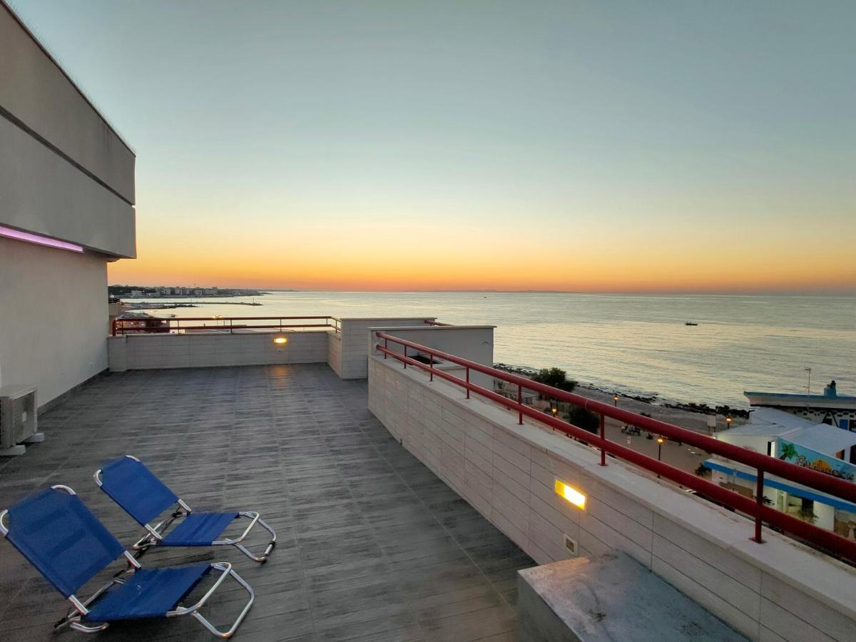 Seafront Suites Bari Bagian luar foto