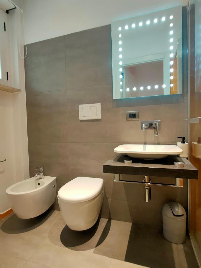 Seafront Suites Bari Bagian luar foto